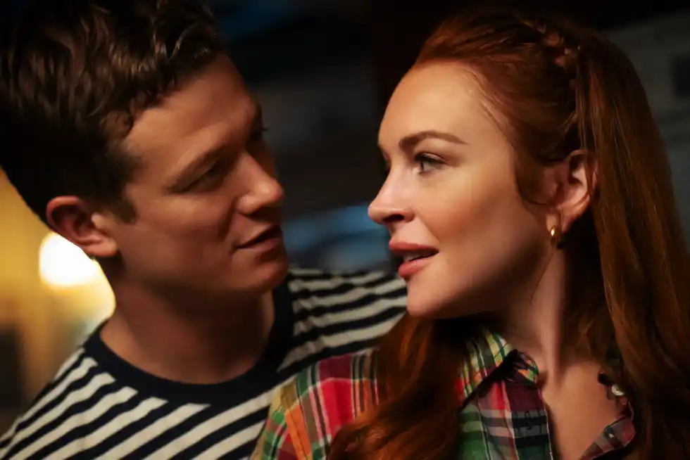 Lindsay Lohan   with    Ed Speleers     in     Netflix    Irish Wish